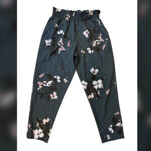 Albion Orchid Ruffle Elastic Waist Pull On Pants Women's size M